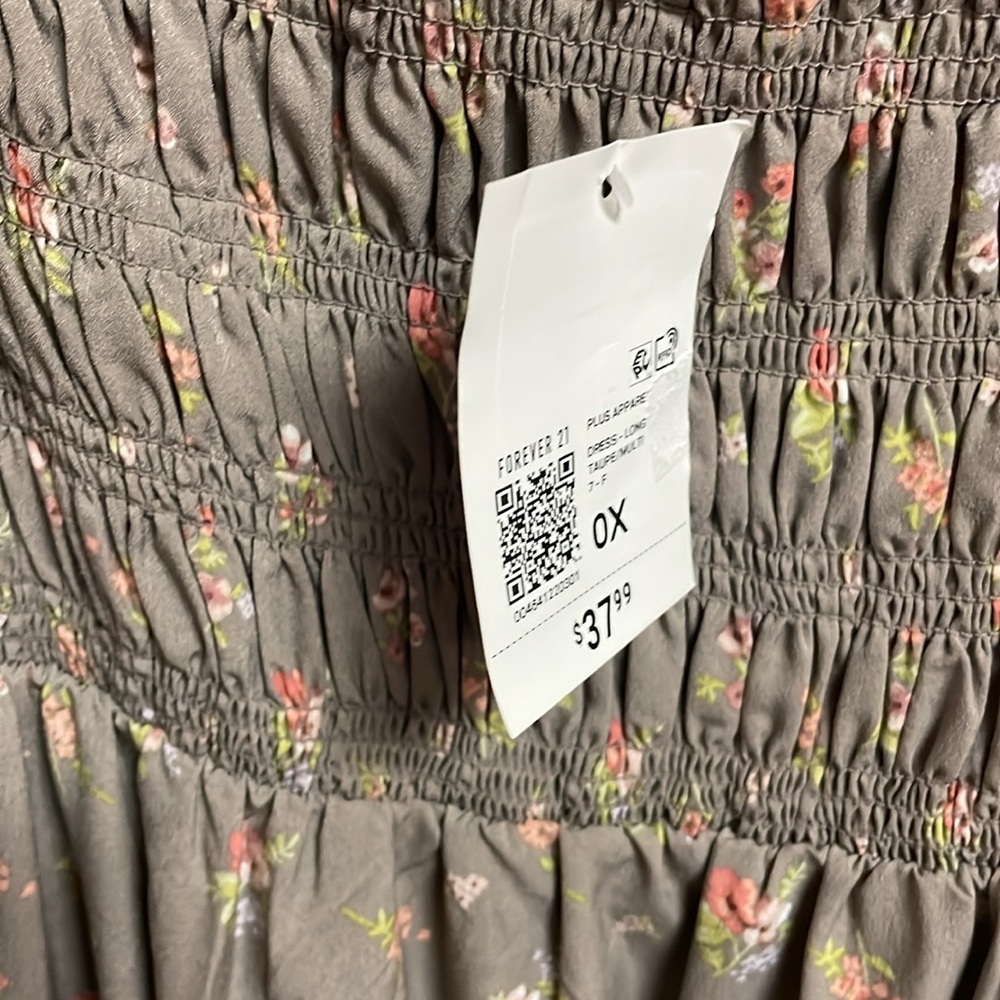 Forever 21 Long Dress Size 0X - Picture 3 of 3